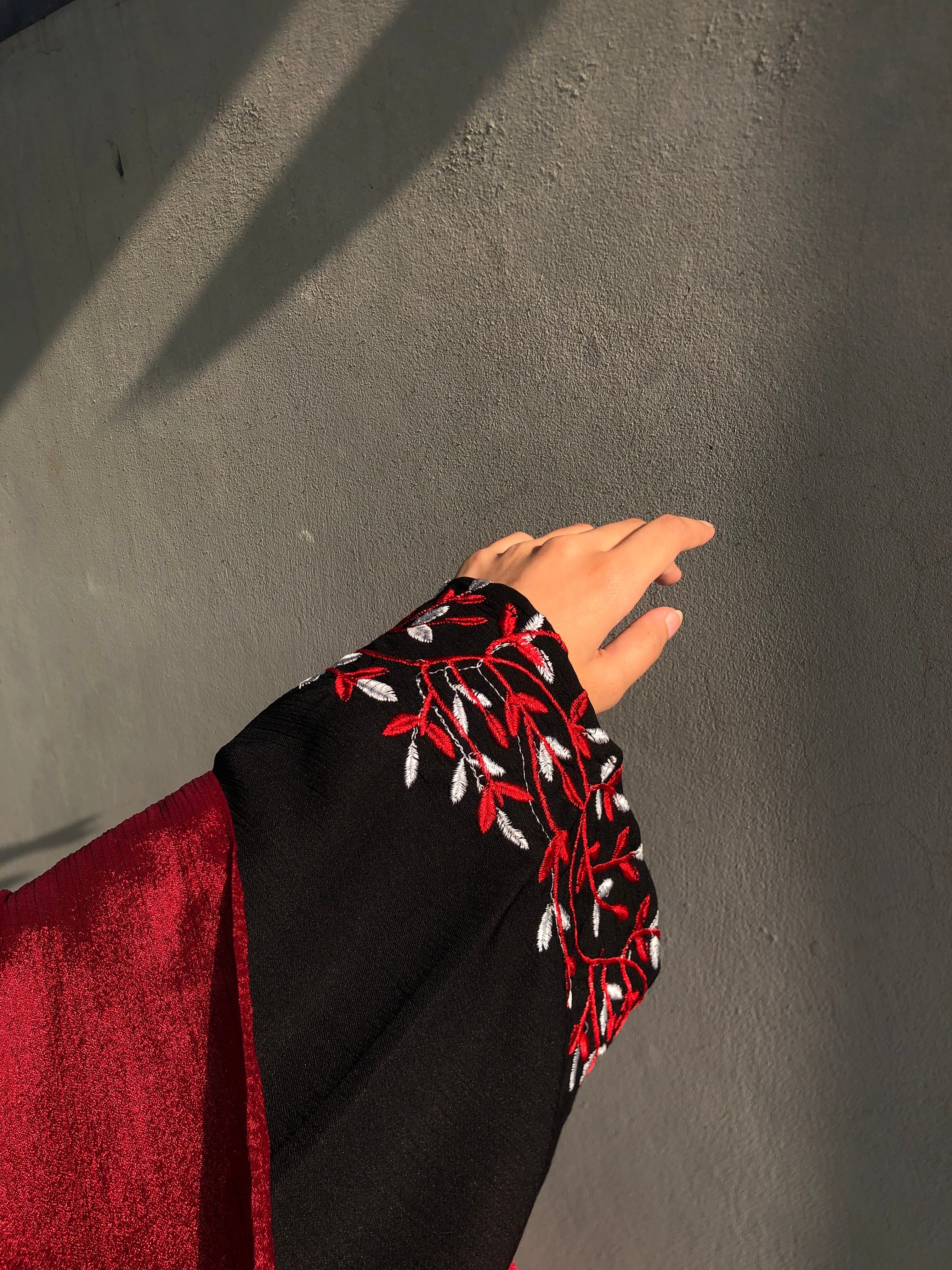 ORCHID - Embroidered Abaya