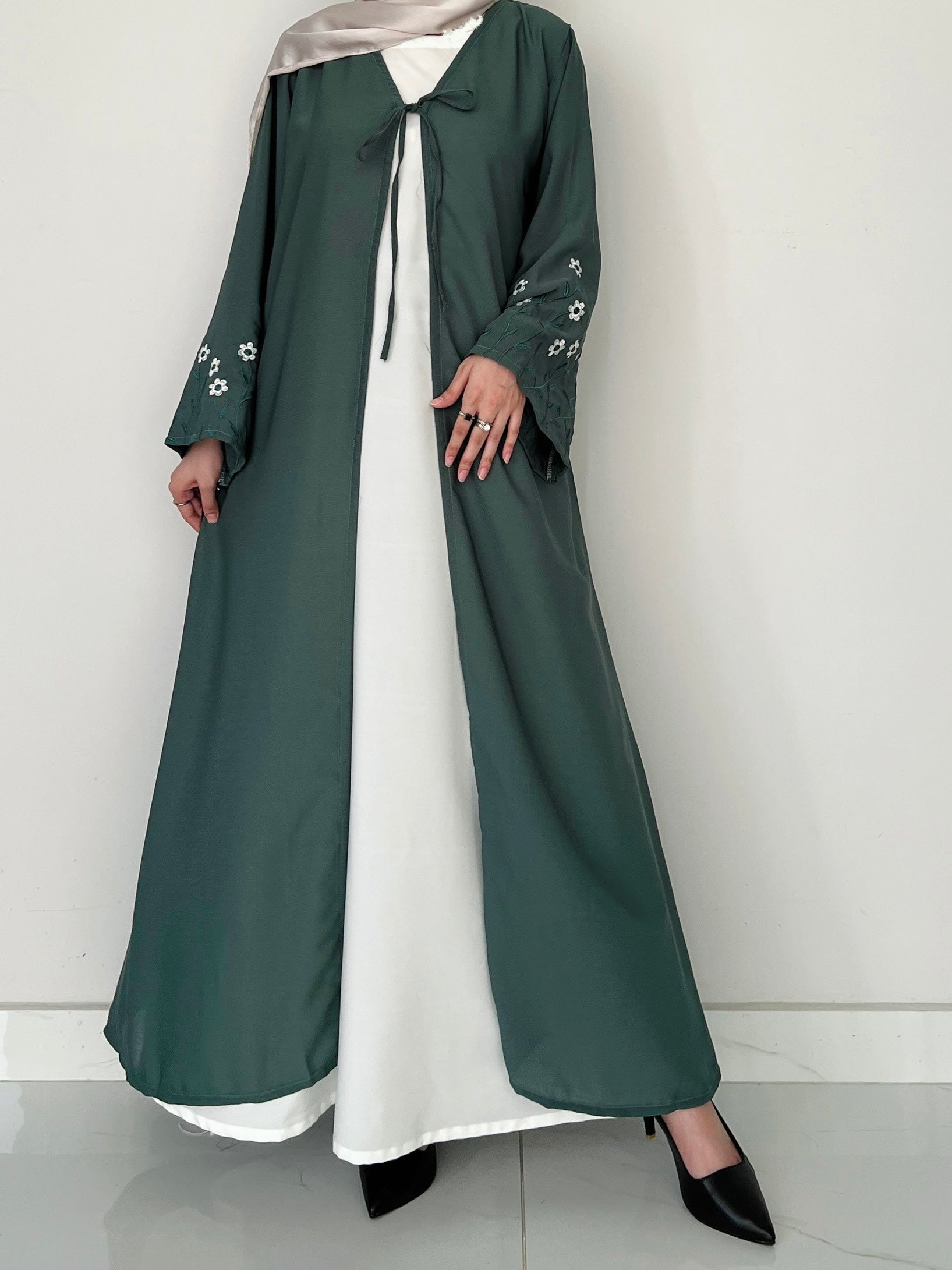 Meadow Mist - Robe Style Abaya - Emerald