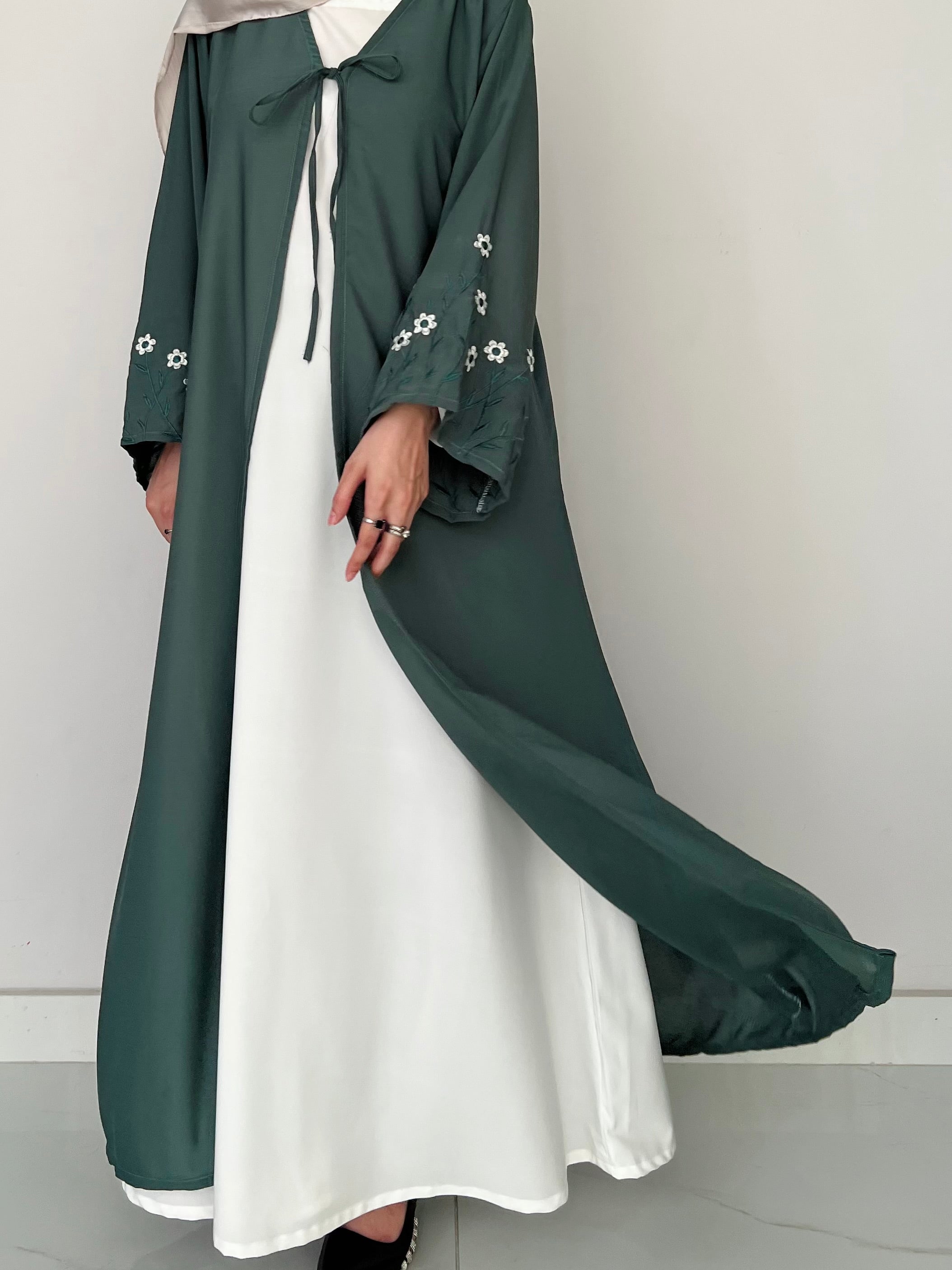 Meadow Mist - Robe Style Abaya - Emerald