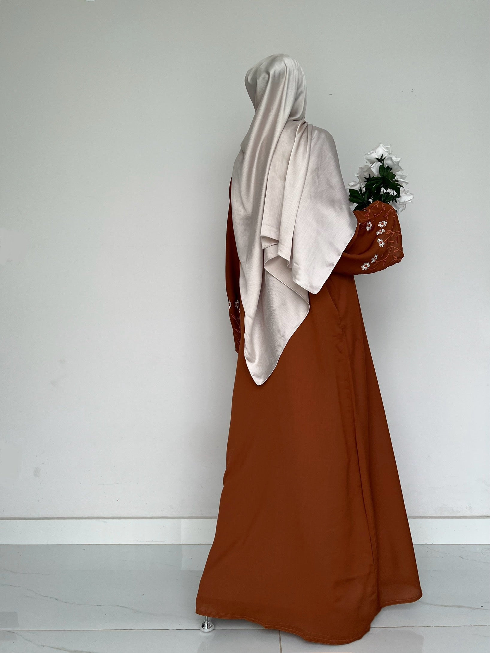 Meadow Mist - Front Closed Abaya - Tan