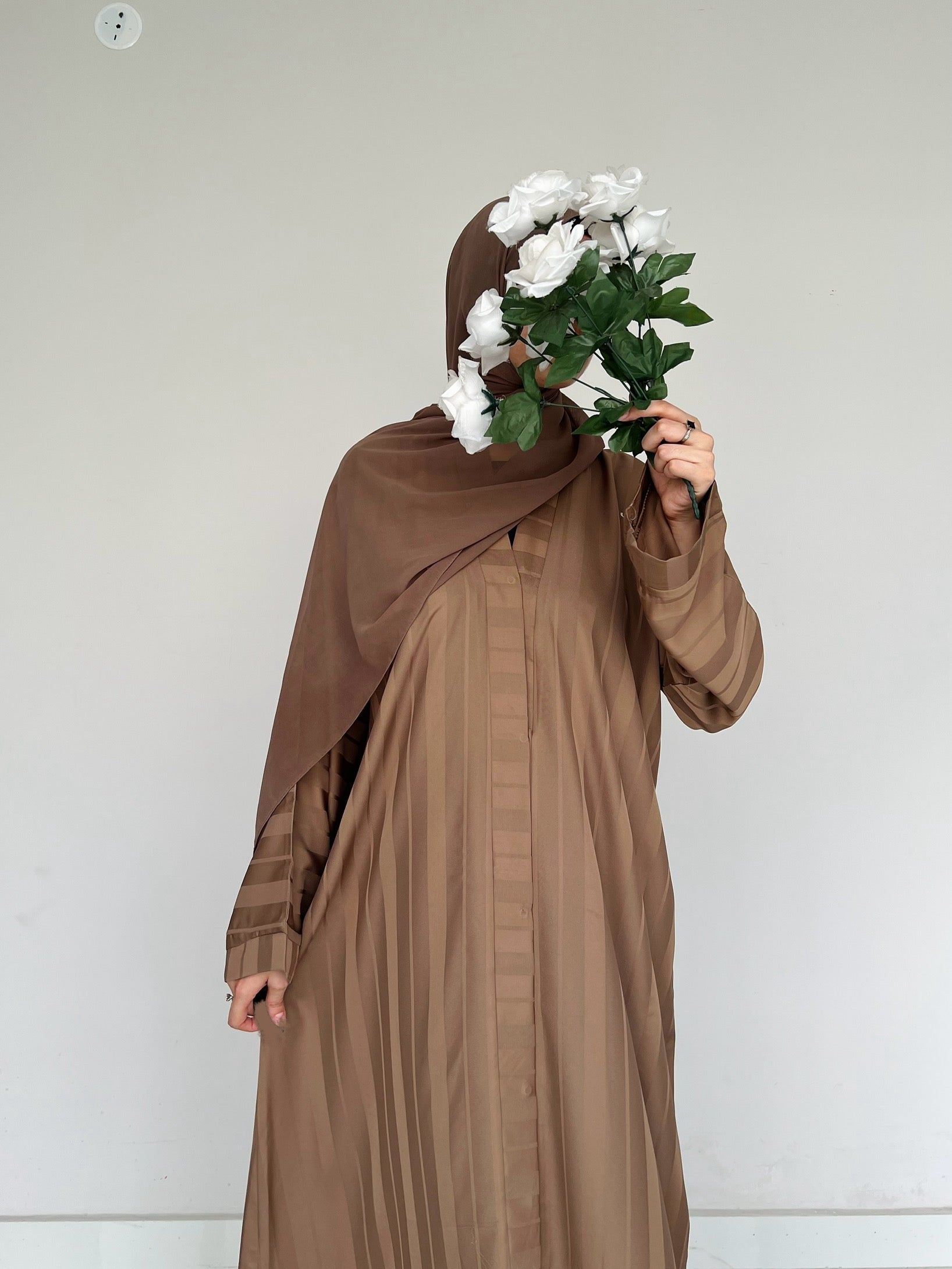 ZYRA - Nidha Luxe Abaya - Beige