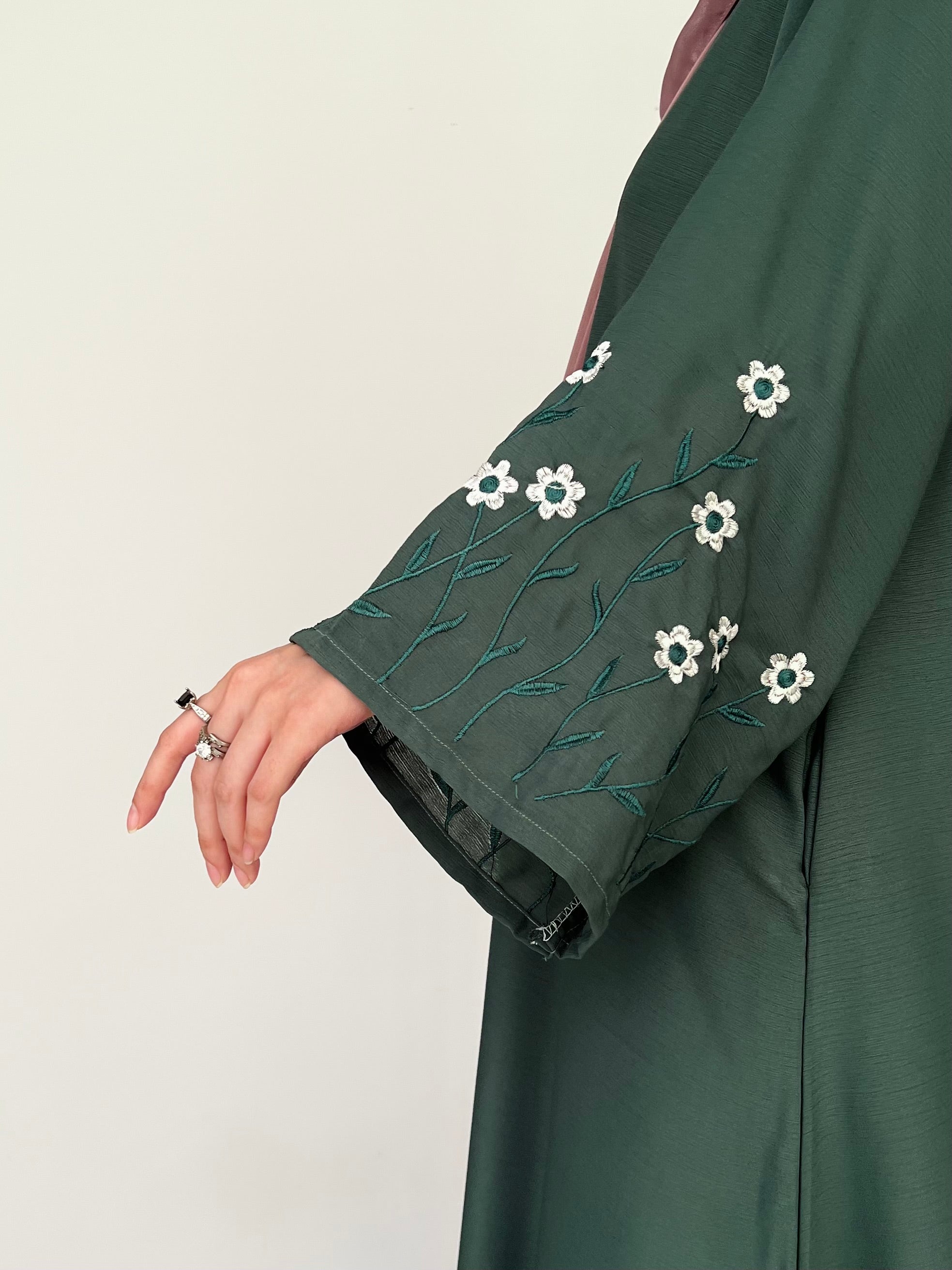 Meadow Mist - Front Closed Abaya - Emerald