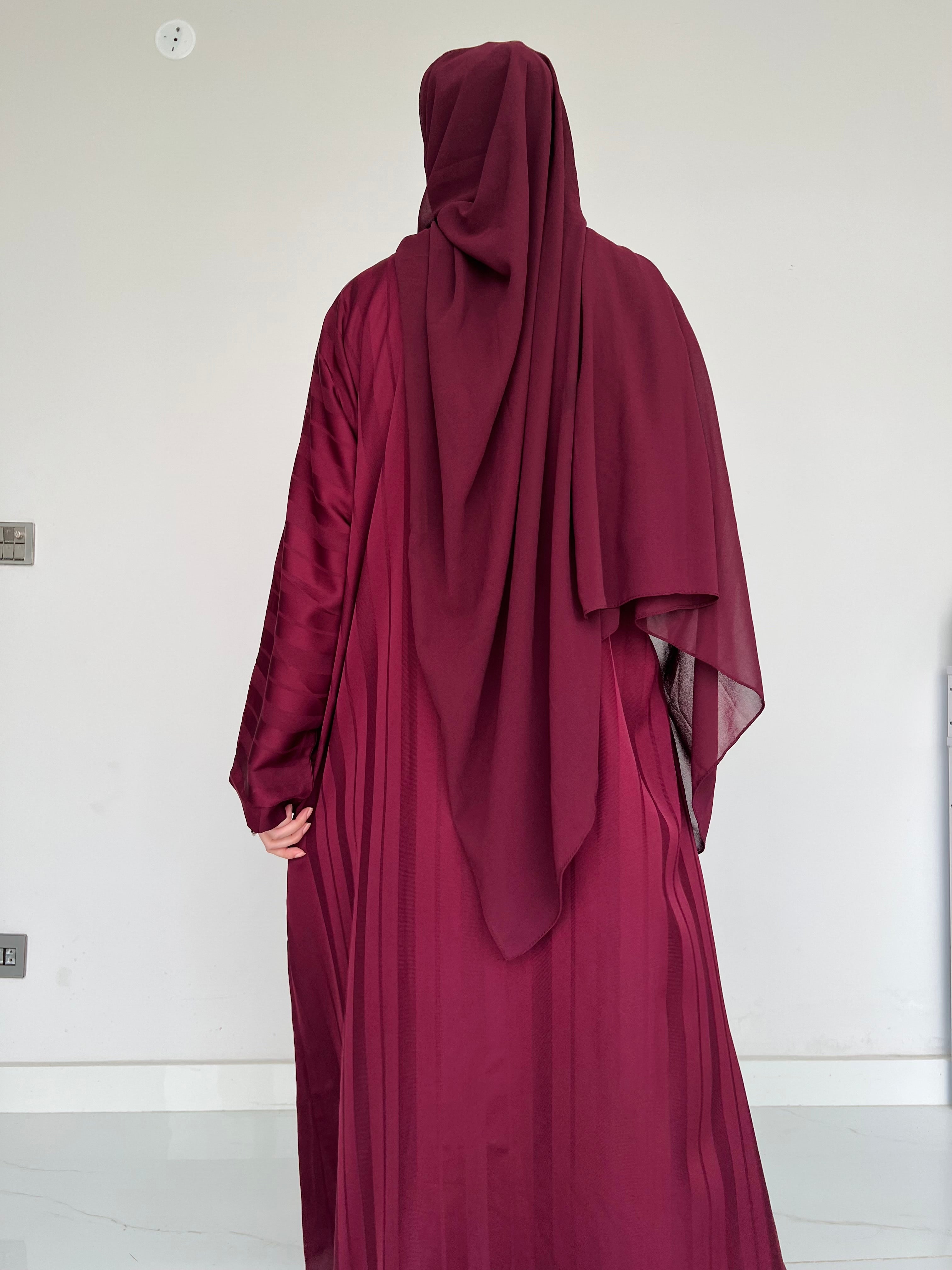 ZYRA - Nidha Luxe Abaya - Vine