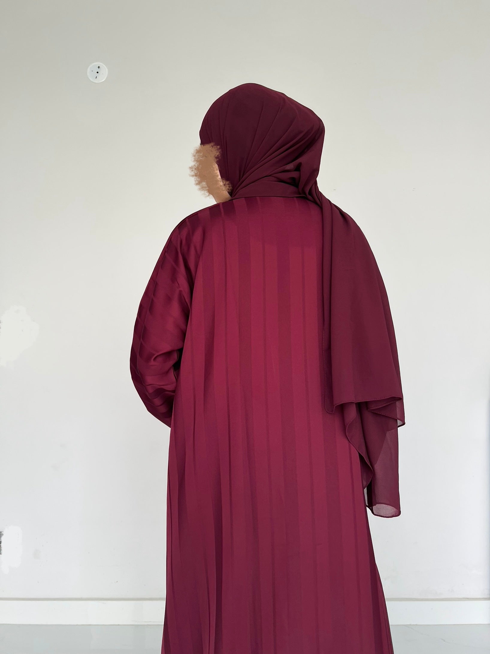 ZYRA - Nidha Luxe Abaya - Vine