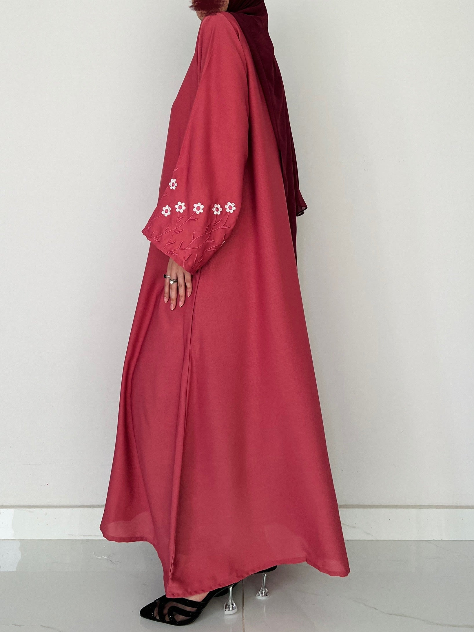 Meadow Mist - Front Closed Abaya - Blush