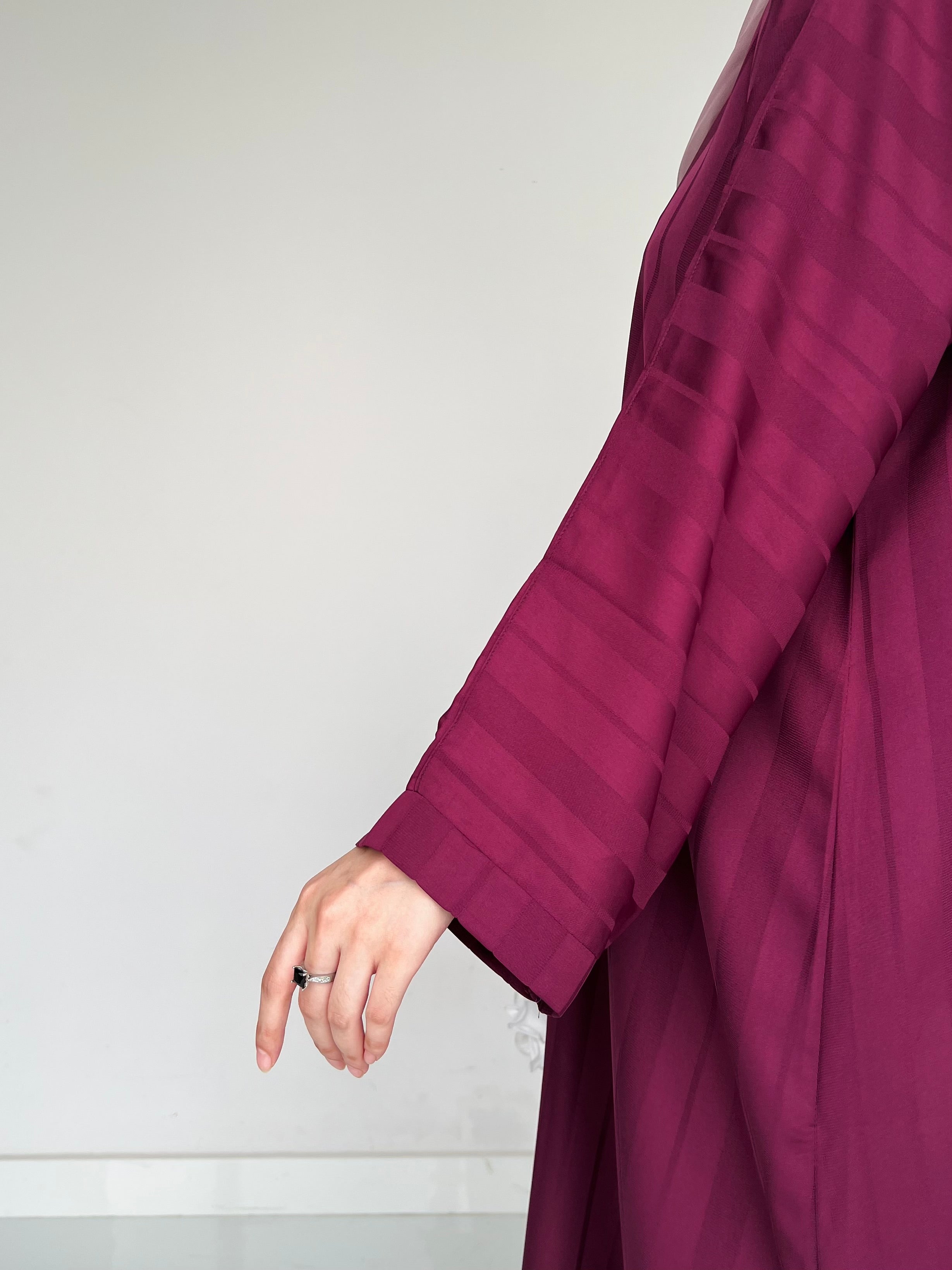 ZYRA - Nidha Luxe Abaya - Plum