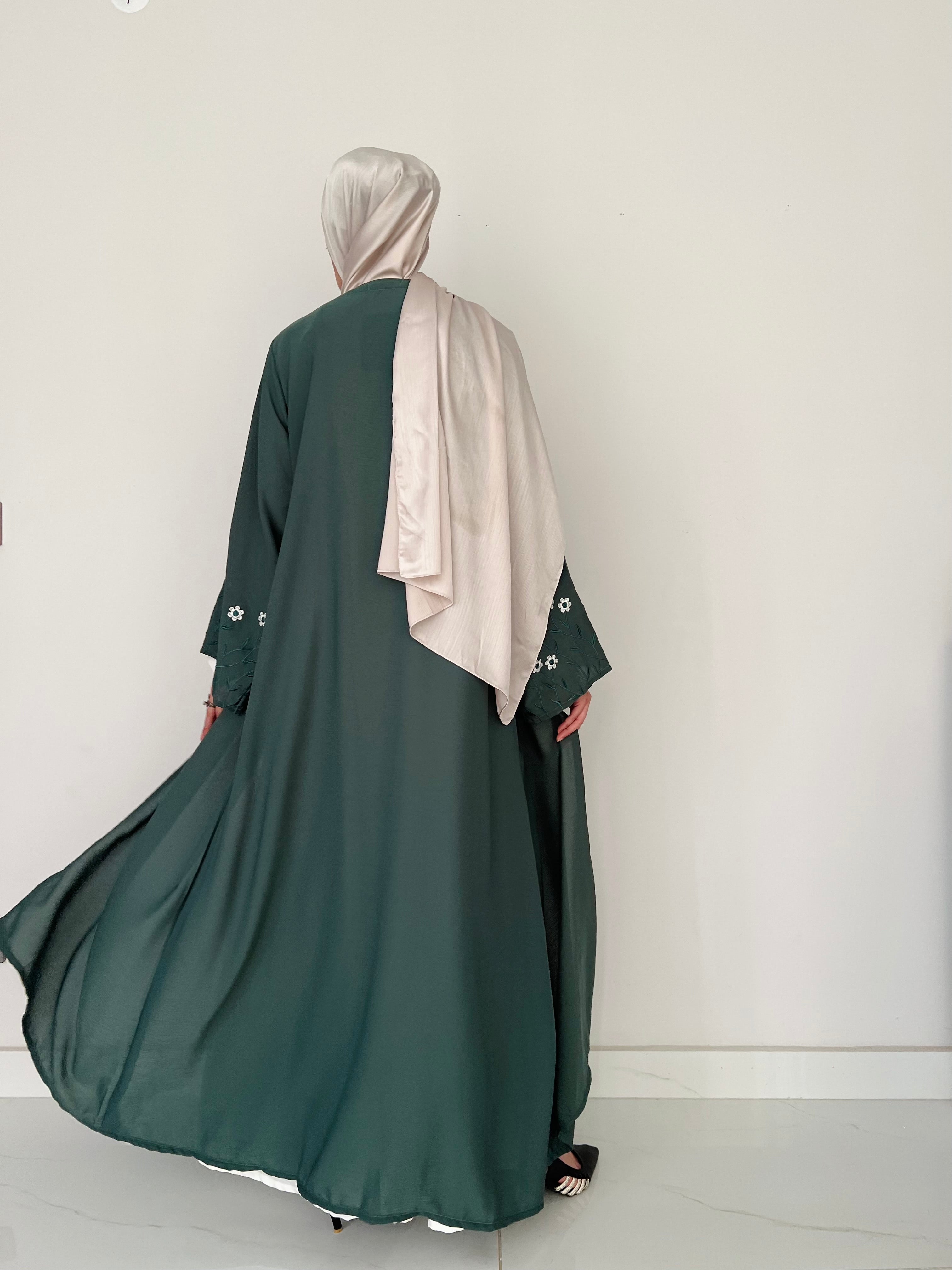 Meadow Mist - Robe Style Abaya - Emerald
