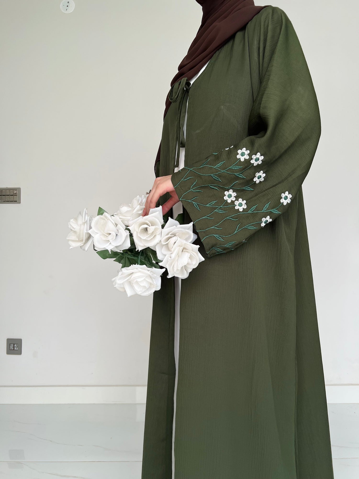 Meadow Mist - Robe Style Abaya - Olive