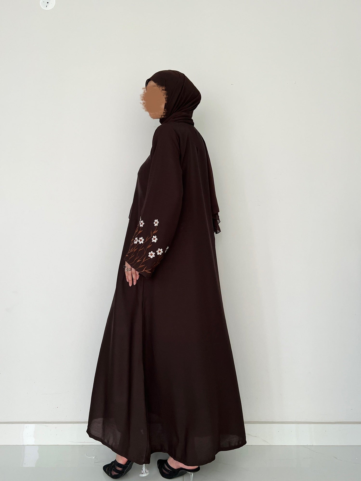 Meadow Mist - Front Closed Abaya - Dark Brown