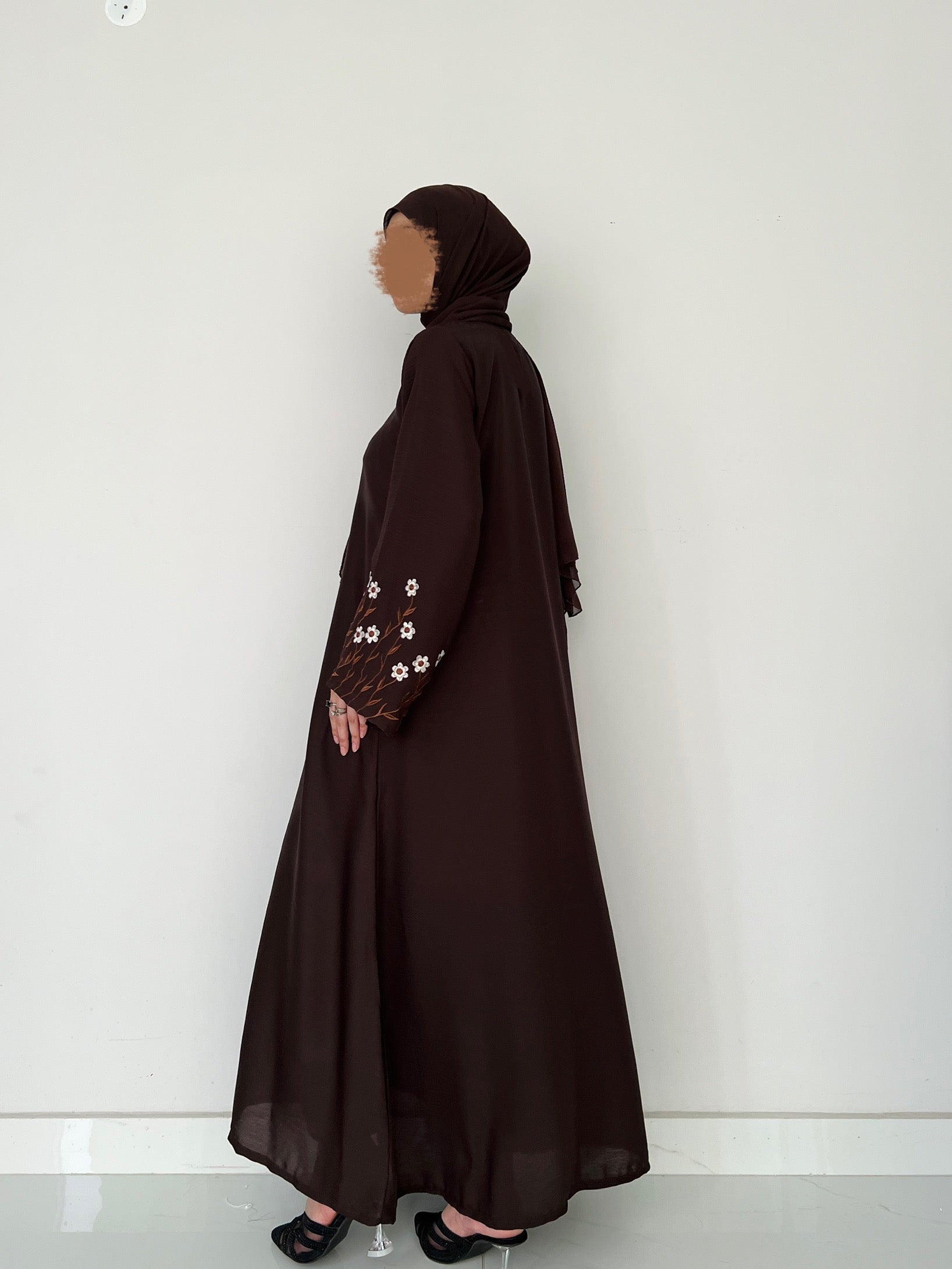 Meadow Mist - Front Closed Abaya - Dark Brown
