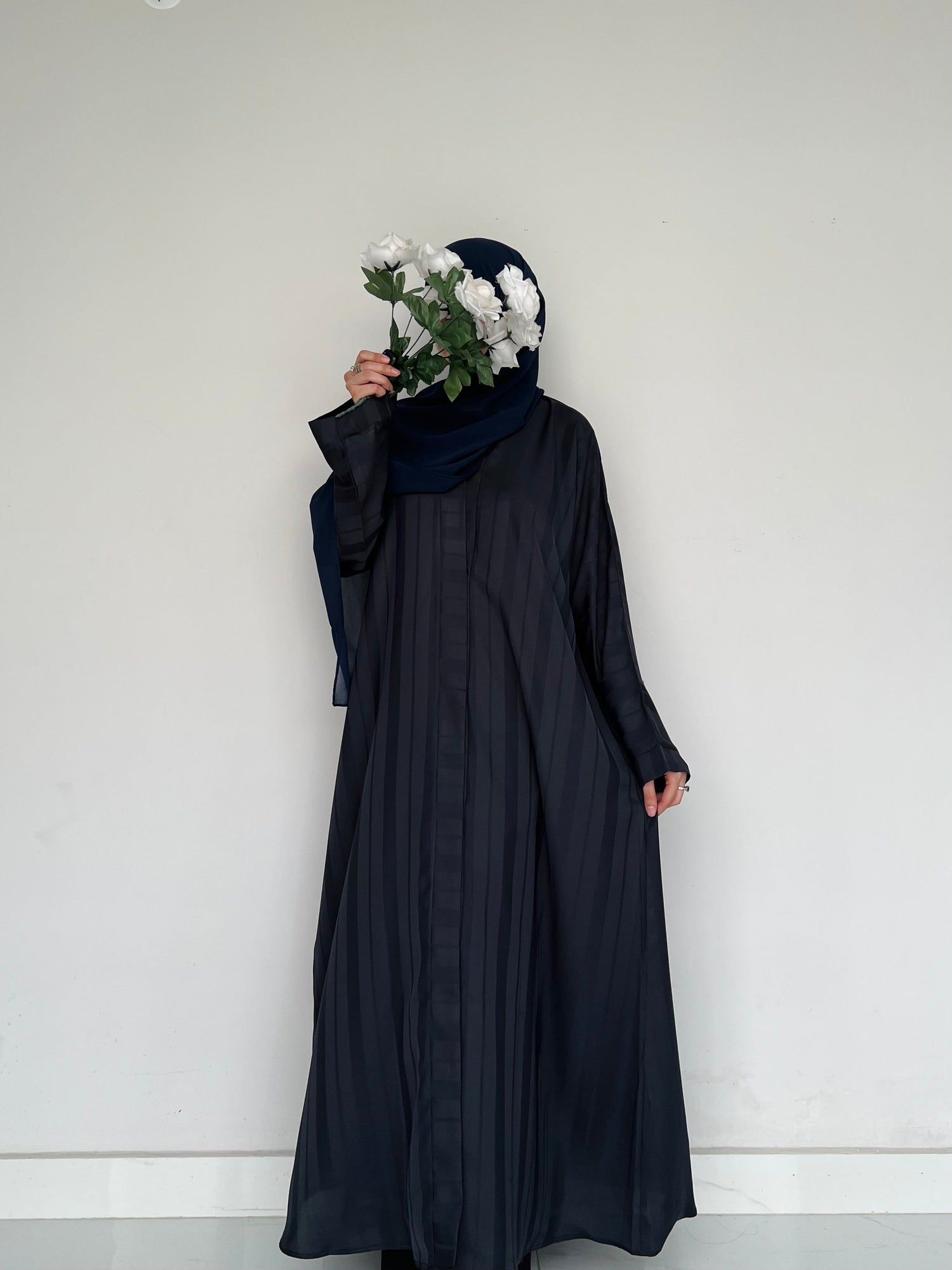 ZYRA - Nidha Luxe Abaya - Navy