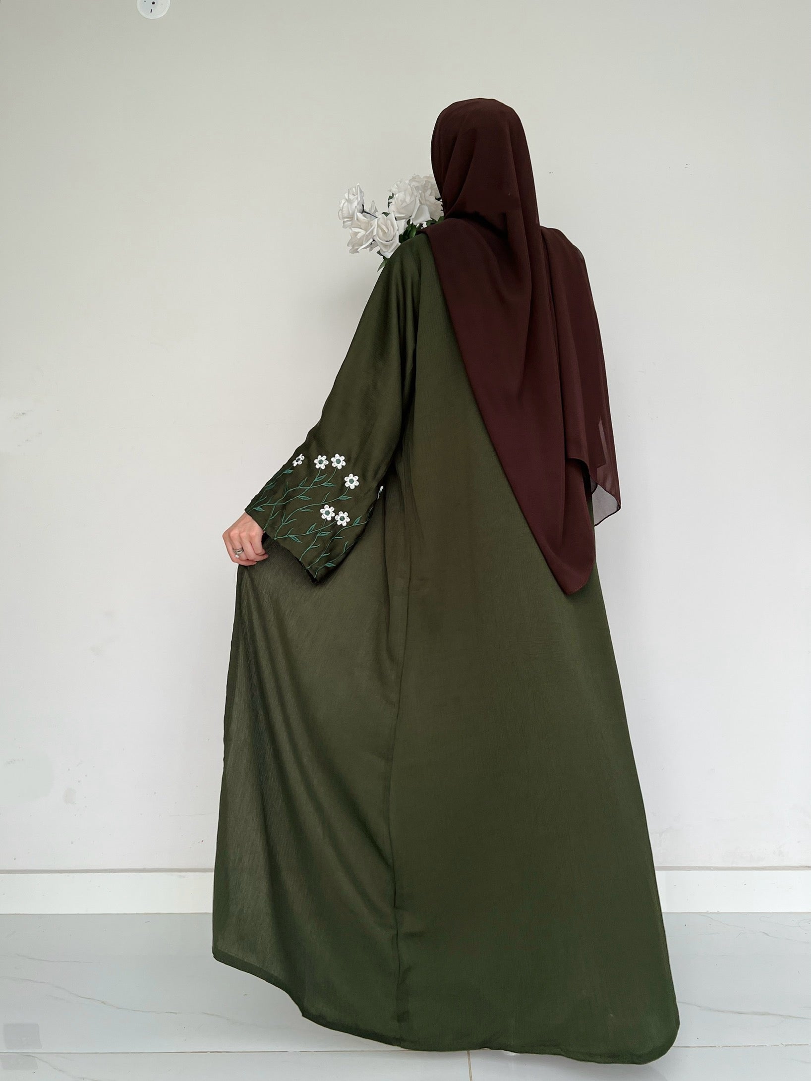 Meadow Mist - Robe Style Abaya - Olive