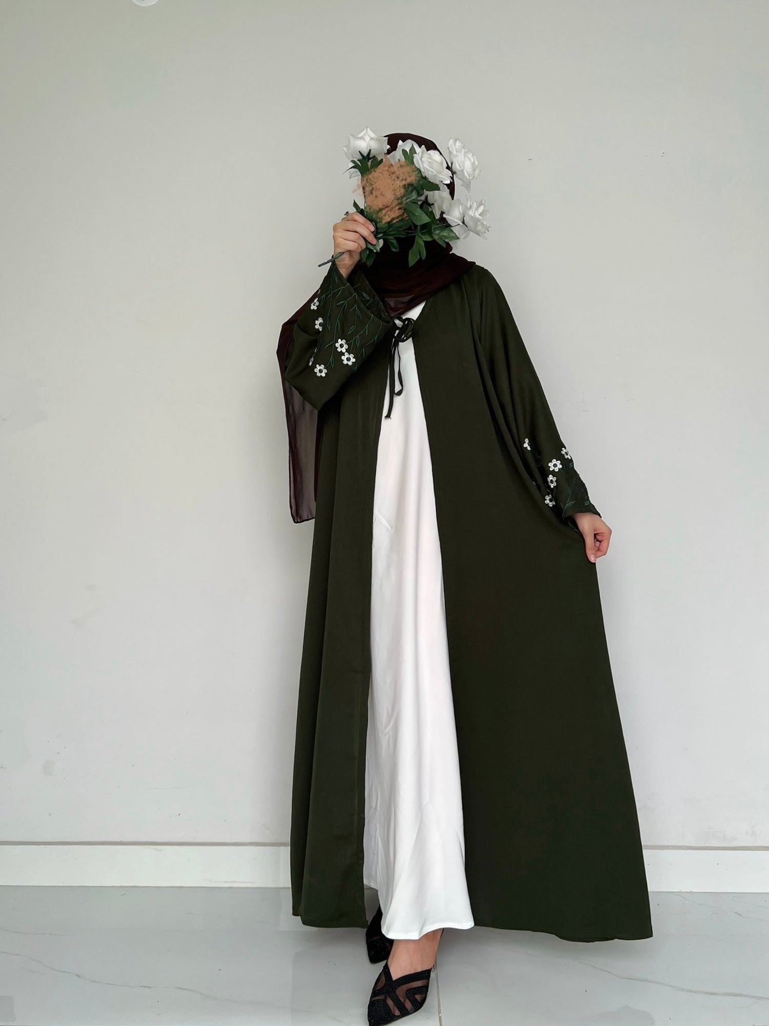 Meadow Mist - Robe Style Abaya - Olive