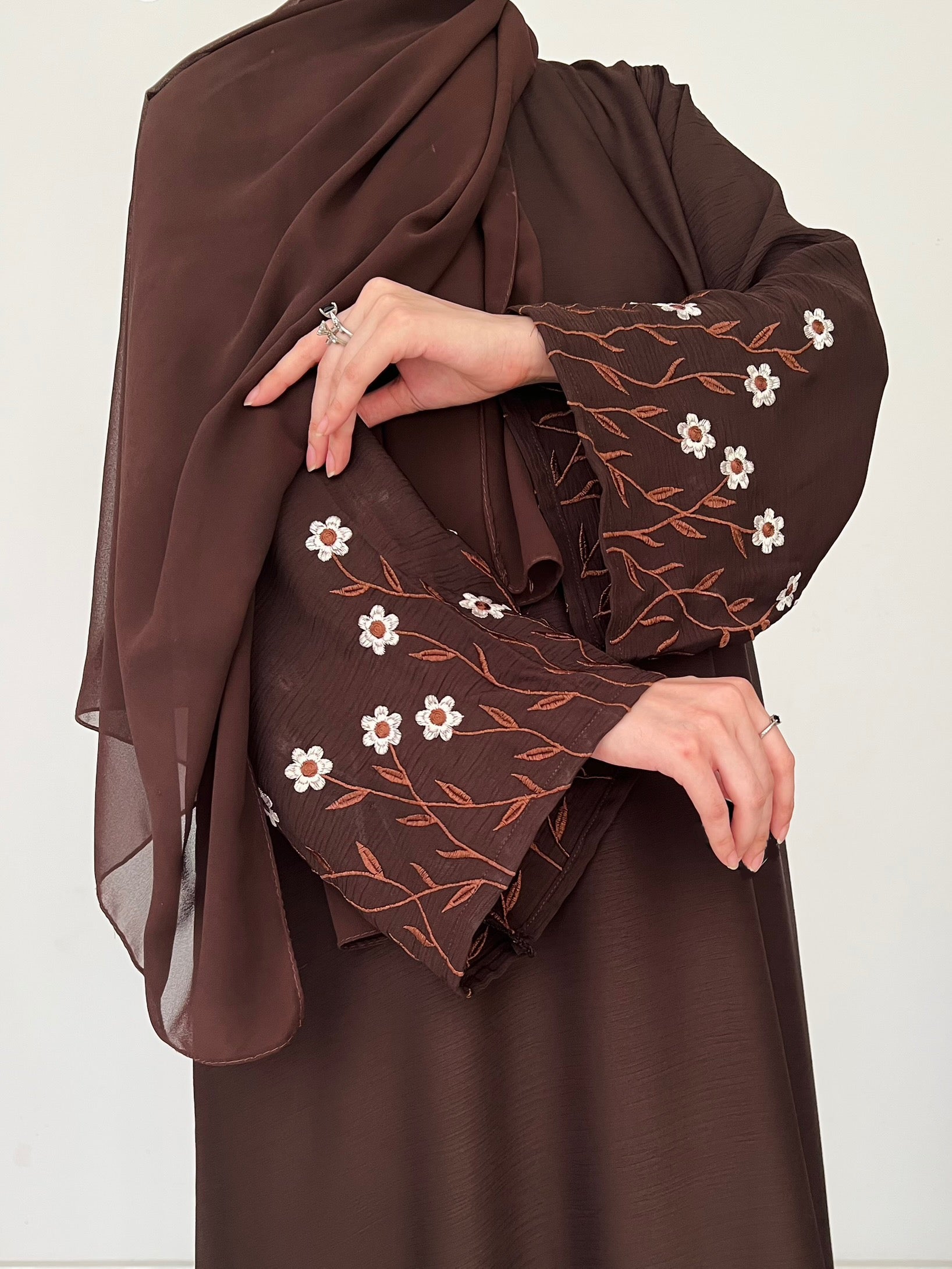 Meadow Mist - Front Closed Abaya - Dark Brown