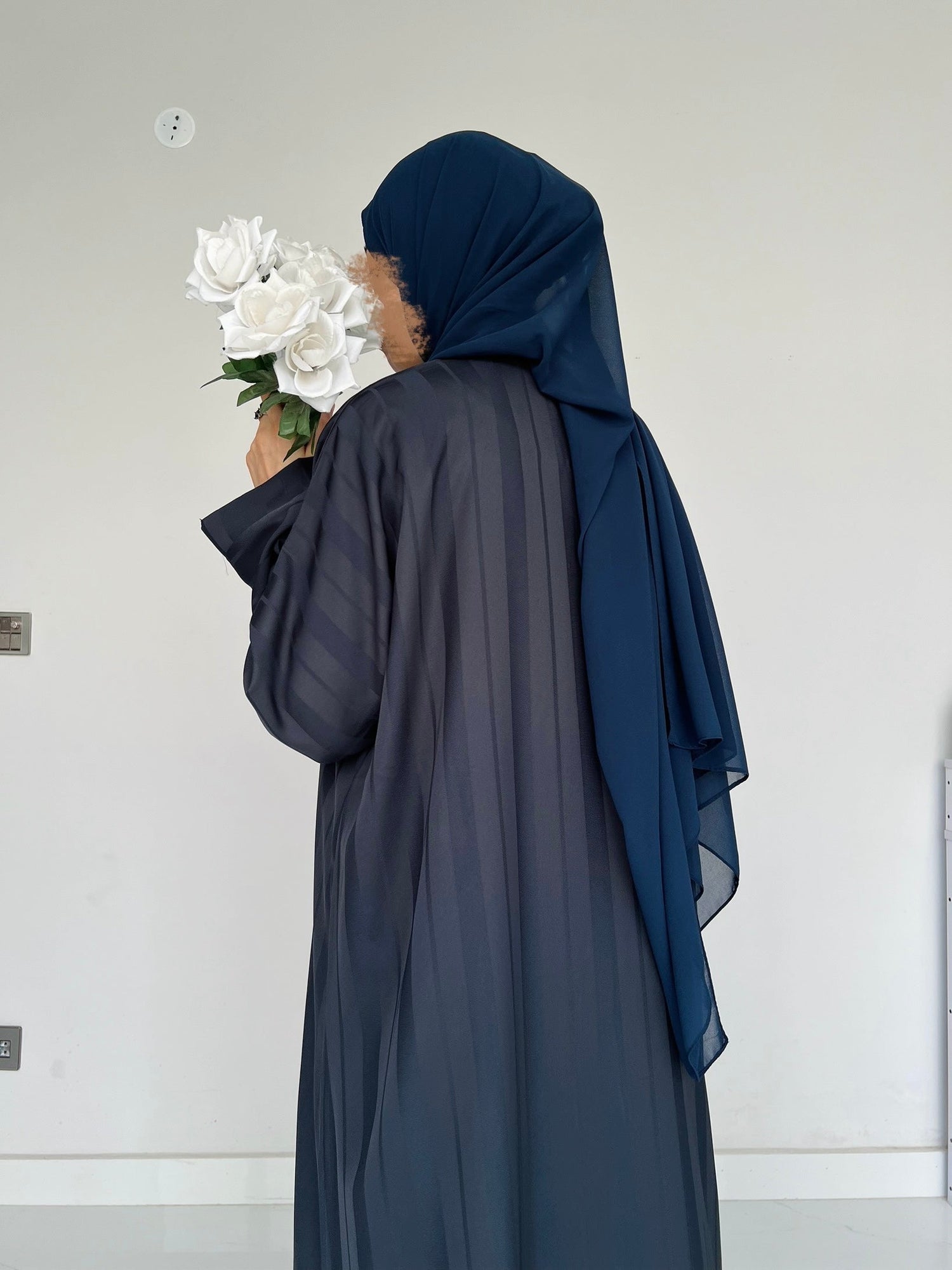 ZYRA - Nidha Luxe Abaya - Navy