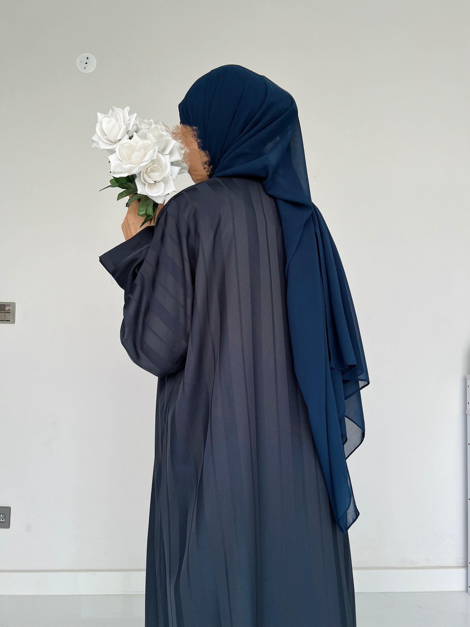 ZYRA - Nidha Luxe Abaya - Navy