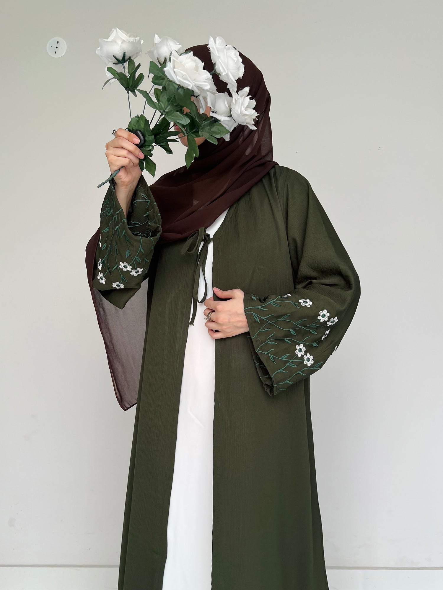 Meadow Mist - Robe Style Abaya - Olive