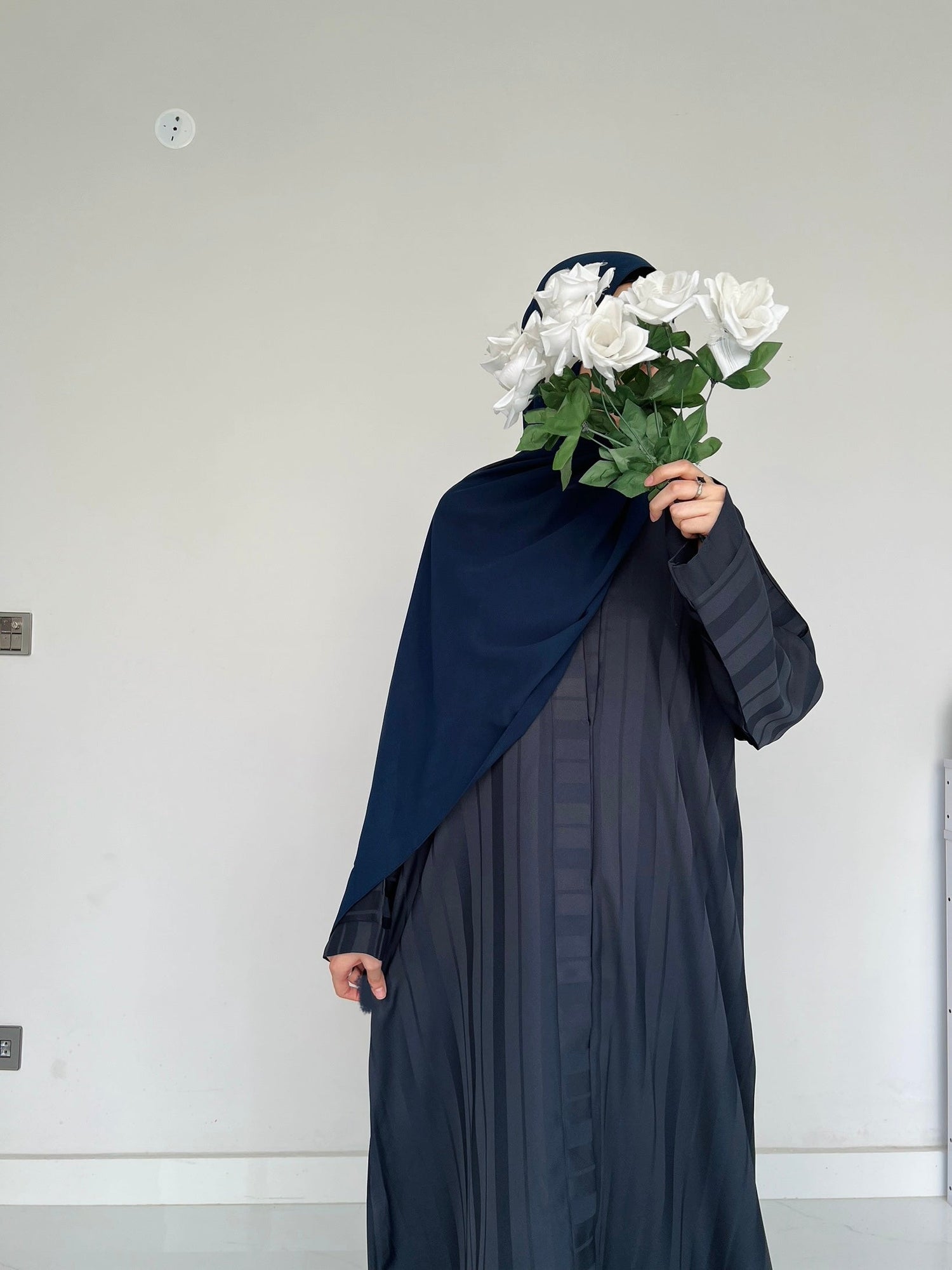 ZYRA - Nidha Luxe Abaya - Navy