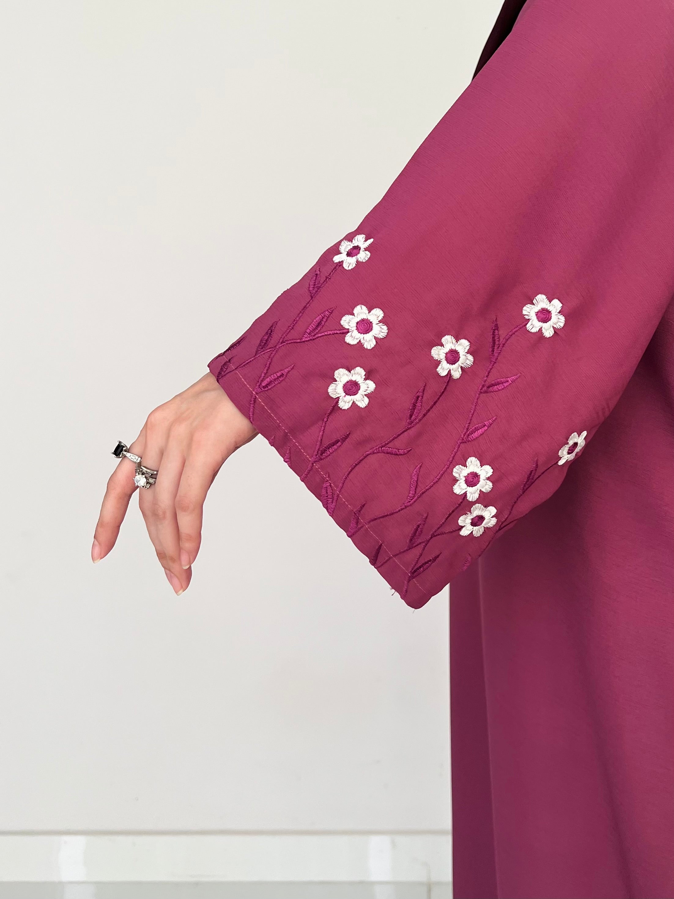 Meadow Mist - Front Closed Abaya - Plum