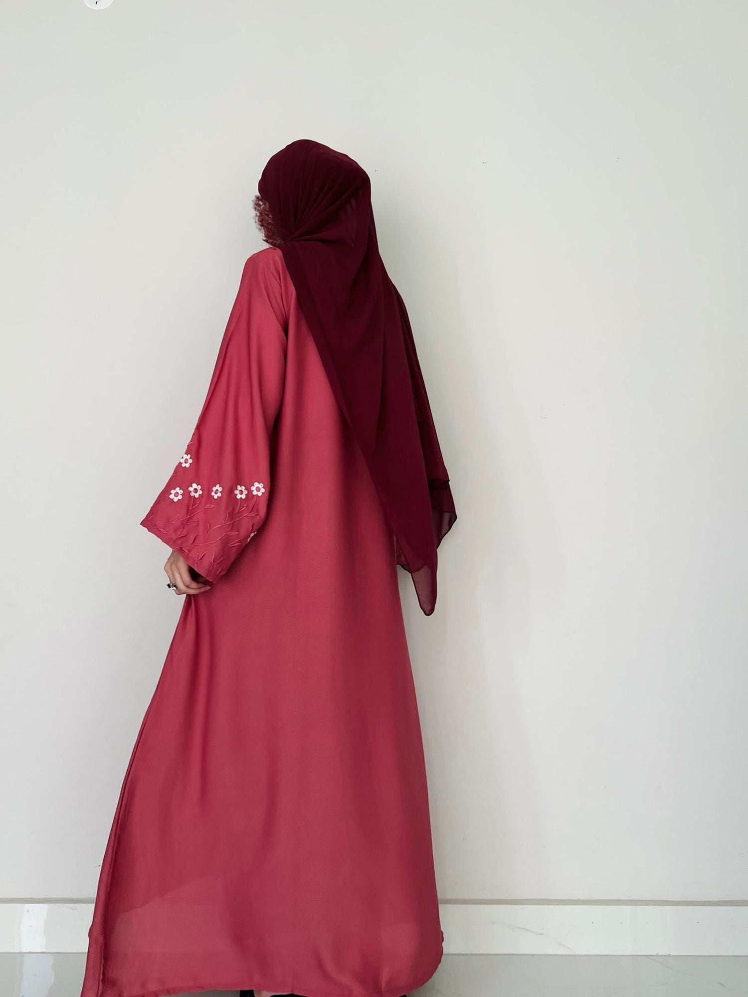 Meadow Mist - Front Closed Abaya - Blush