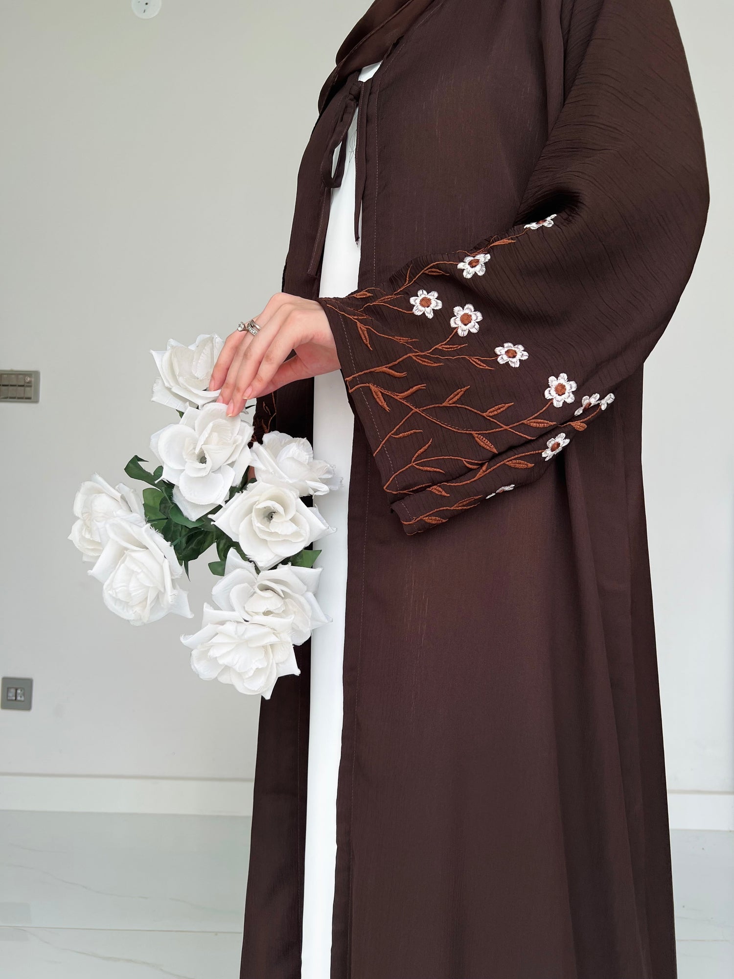 Meadow Mist - Robe Style Abaya - Dark Brown