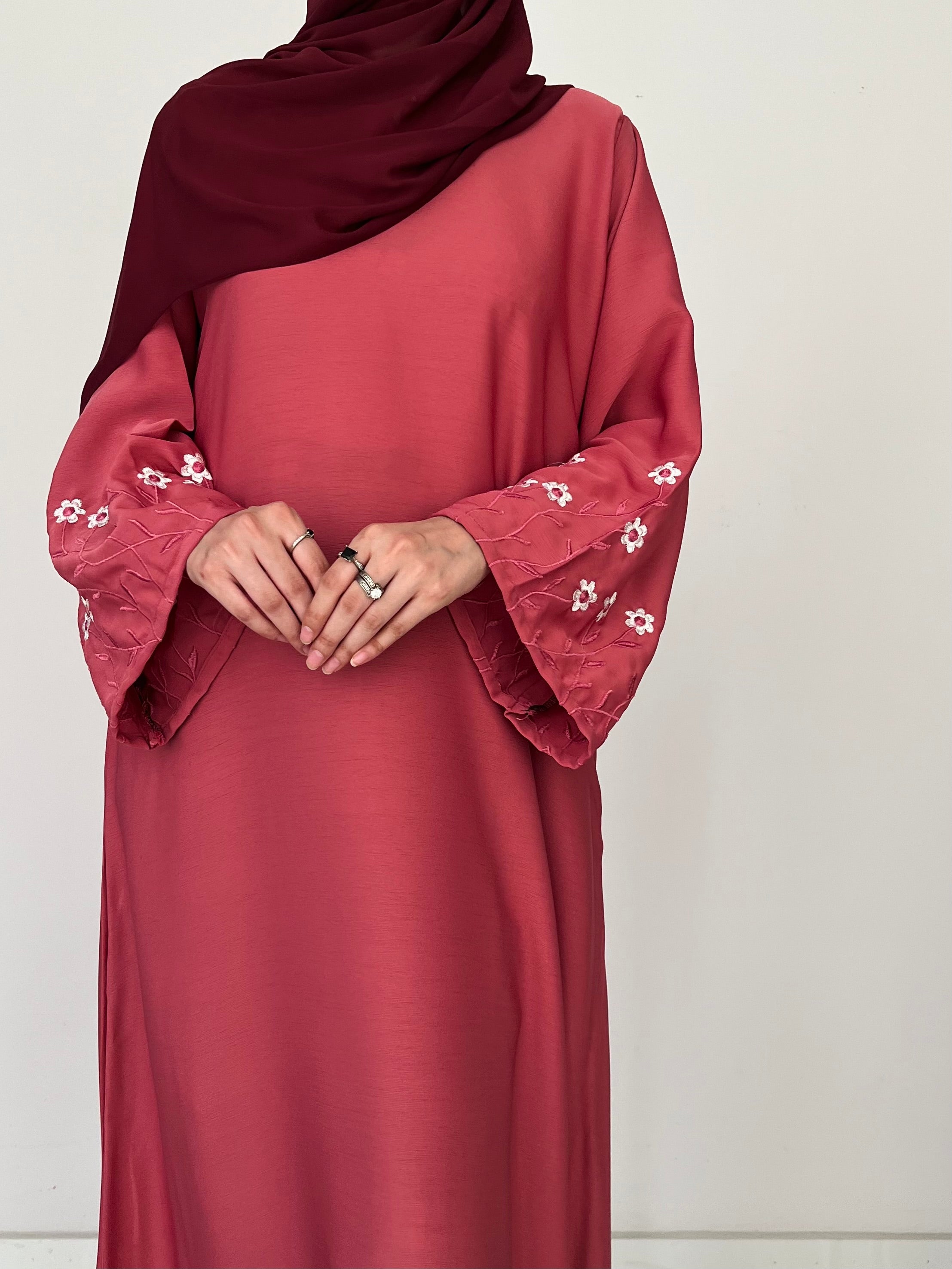 Meadow Mist - Front Closed Abaya - Blush