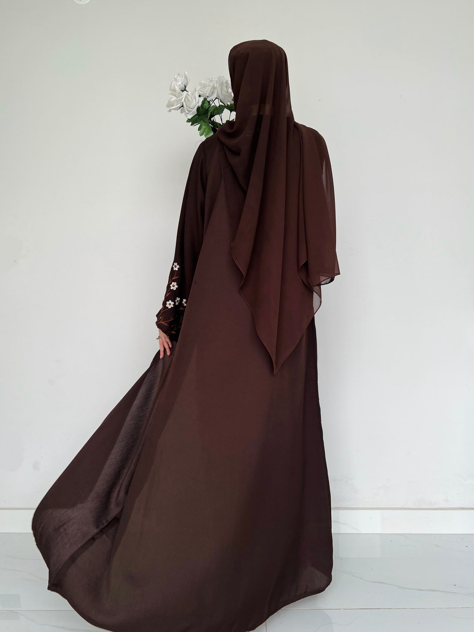Meadow Mist - Robe Style Abaya - Dark Brown